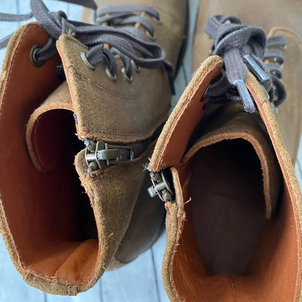 NWT FRYE LACE UP BOOTS - Picture 9 of 10